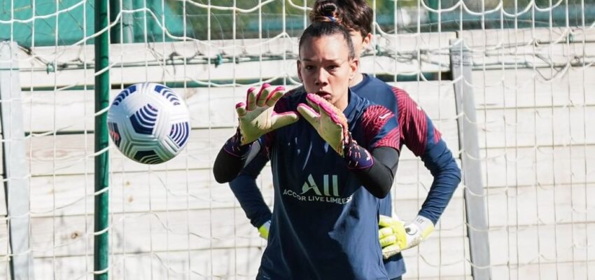 Endler entrenando por el PSG