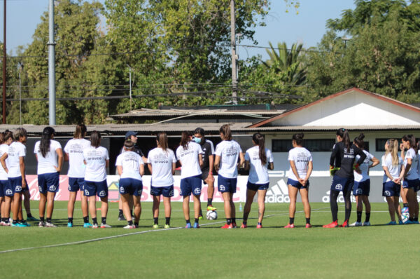 Con muchas novedades: La nómina de La Roja para los amistosos en México