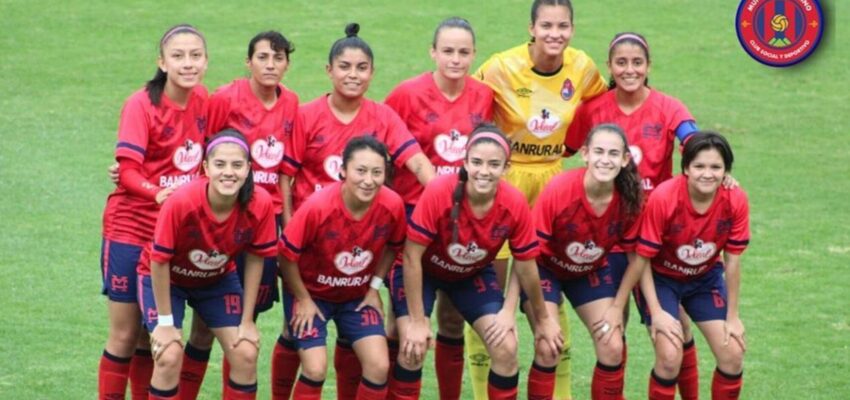 Javiera Roa y Macarena Errázuriz avanzan a semifinales con Municipal