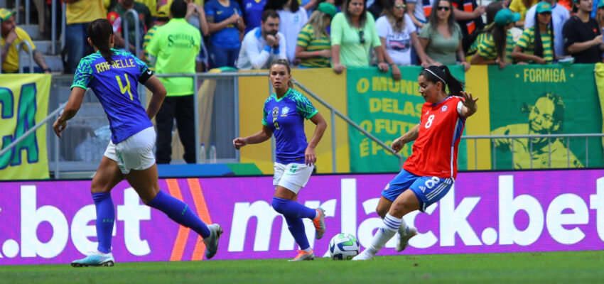 Selección Chilena pierde 4-0 en la era de Luis Mena