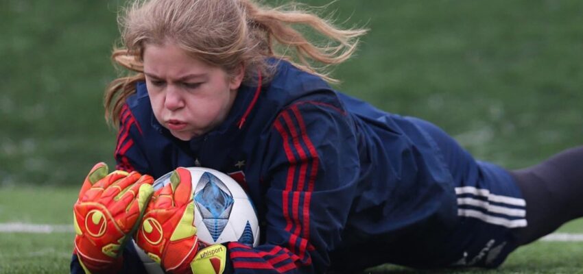 Tindra Biedermann deja Universidad de Chile