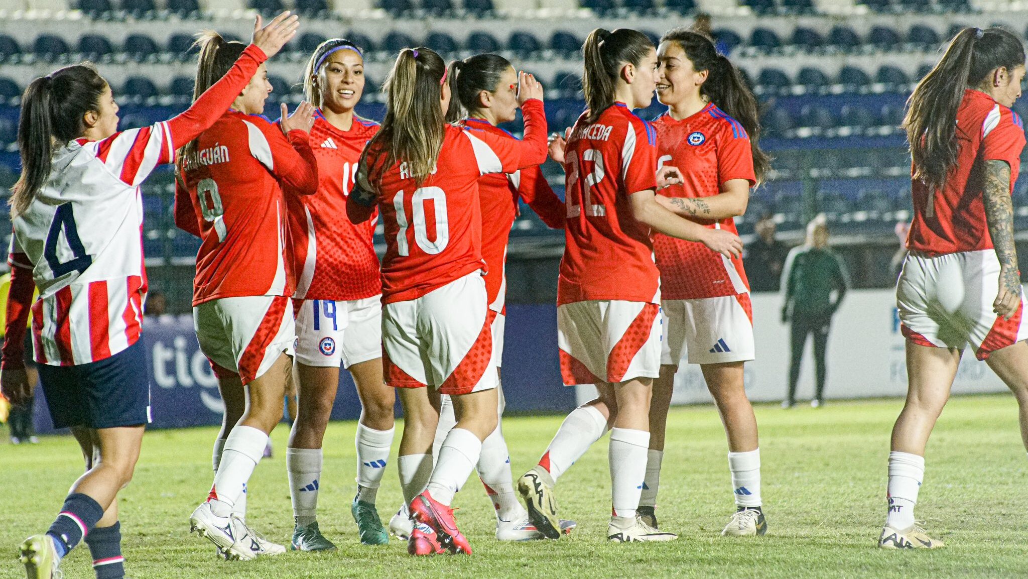 Chile golea a Paraguay en el primer amistoso internacional