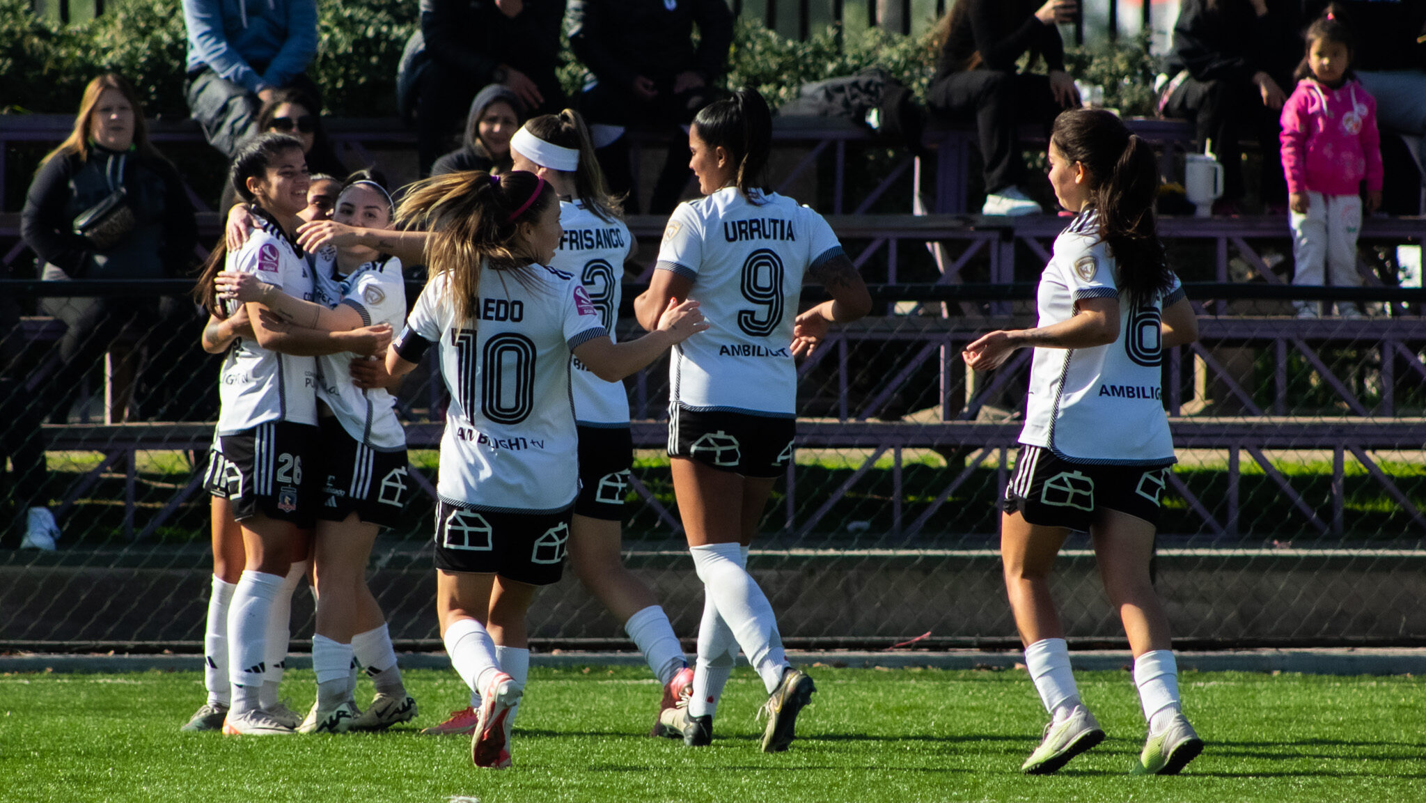 Colo-Colo golea a Santiago Morning en el Clásico del Fútbol Femenino