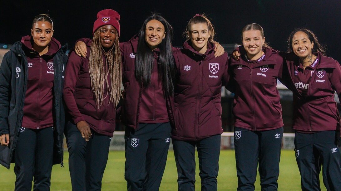 West Ham avanza en la Women’s League Cup con Camila Sáez titular