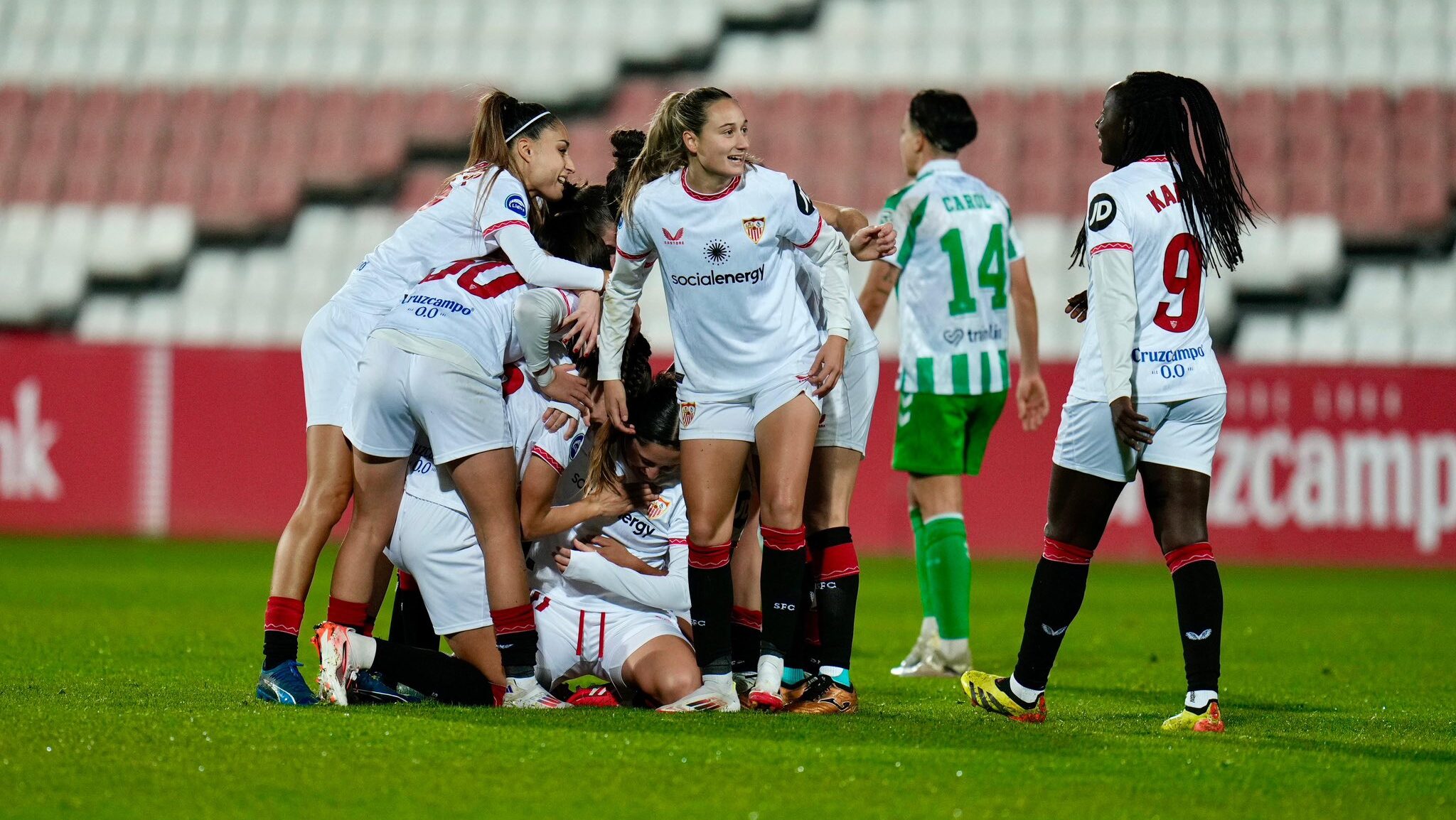 Millaray Cortés marca su primer gol en Sevilla ante Real Betis